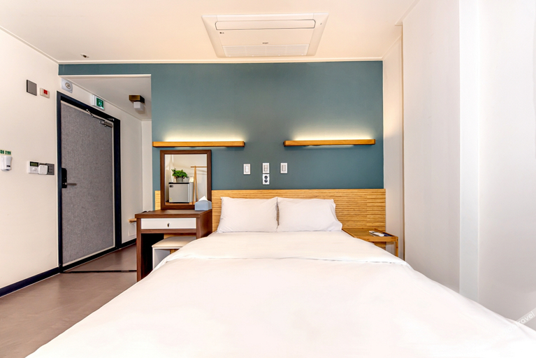 Bedroom 2, Jeju The Jade Hotel, Jeju