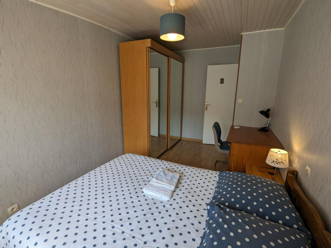 Gite spacieux a 1h de Paris avec jardin et parking, proche Montargis et activites variees - FR-1-590, Loiret