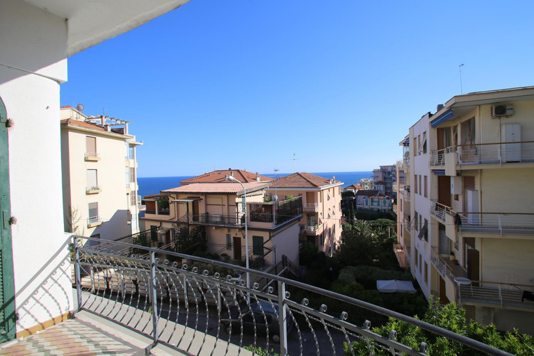 Others 4, 53 Solaro Apartments, Imperia
