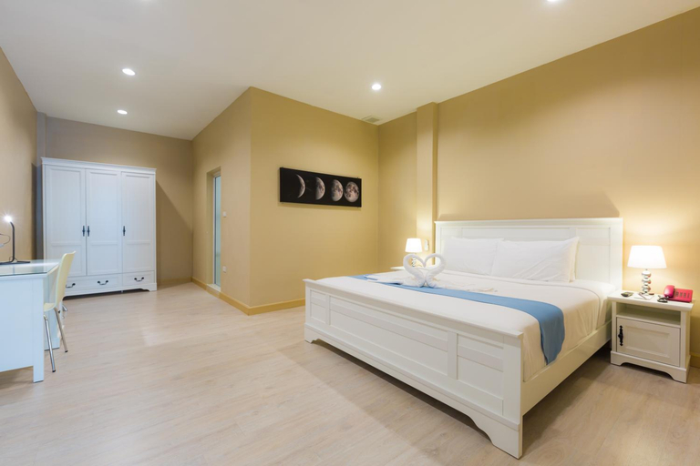 Bedroom 18