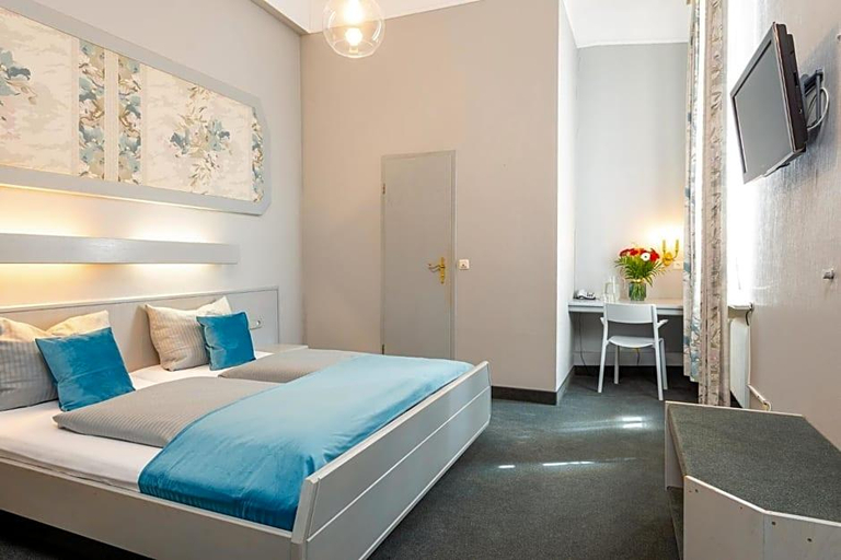 Bedroom 3, W22 Hotel, Berlin