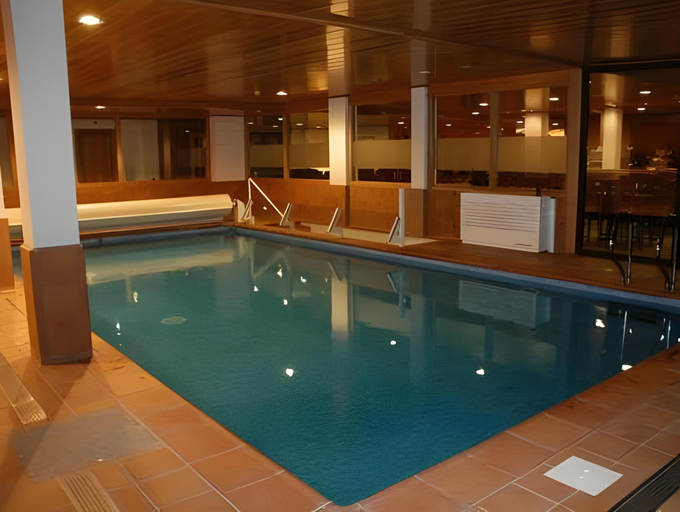 Sport & Beauty 2, Hotel & Restaurante Pena, Lleida