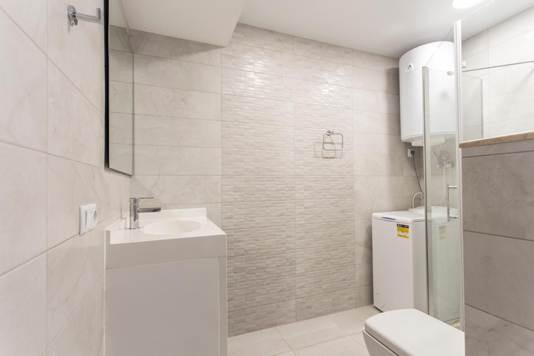 Bathroom 3, The SPOT apartments - Orbi Beach Tower, Batumi