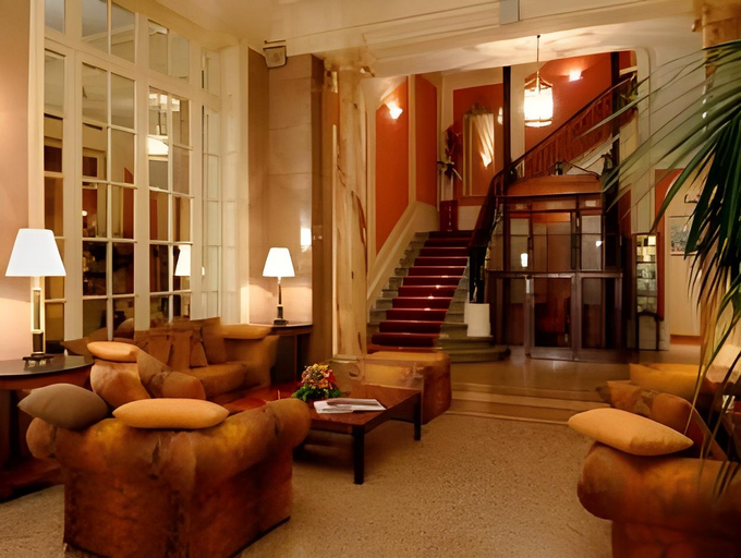 Public Area 4, Hotel Oceania Le Metropole, Hérault