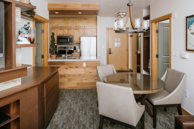 Dining Room 4