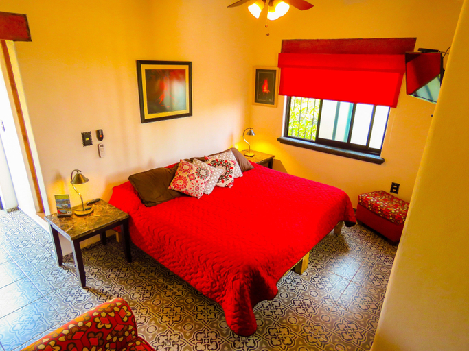 Bedroom 2, Hotel Casa Alvarada, Comala