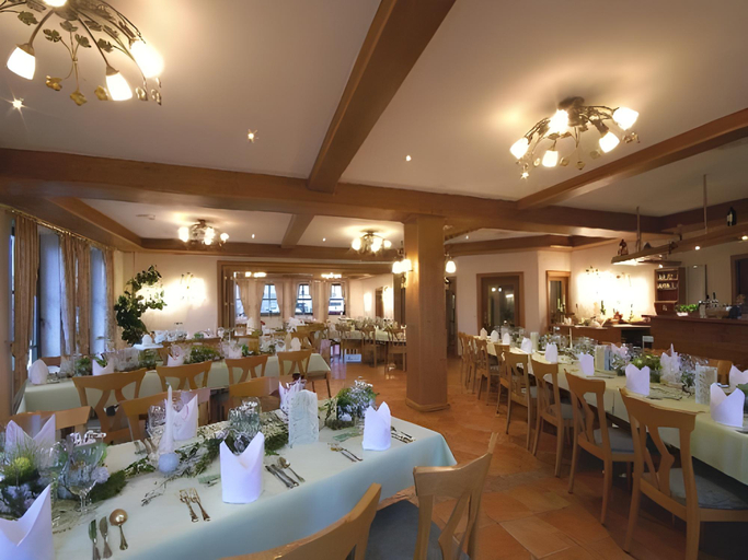 Food & Drinks 4, Weingut Sandwiese Winzerhotel, Worms