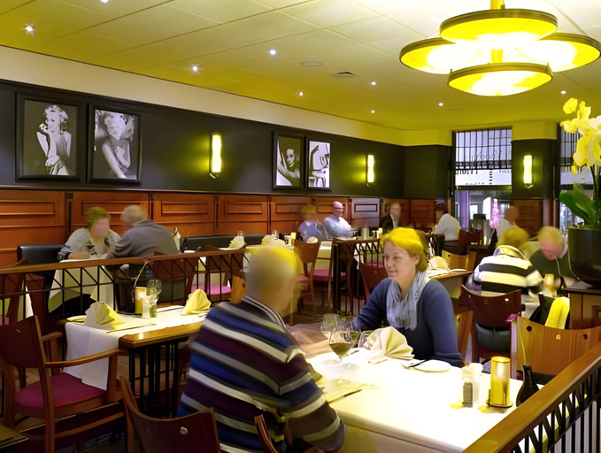 Food & Drinks 5, Hotel Restaurant Grandcafé  t Voorhuys, Noordoostpolder