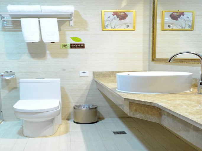 Bathroom 4, Vienna Hotel Henan Zhoukou Hanyang Road, Zhoukou