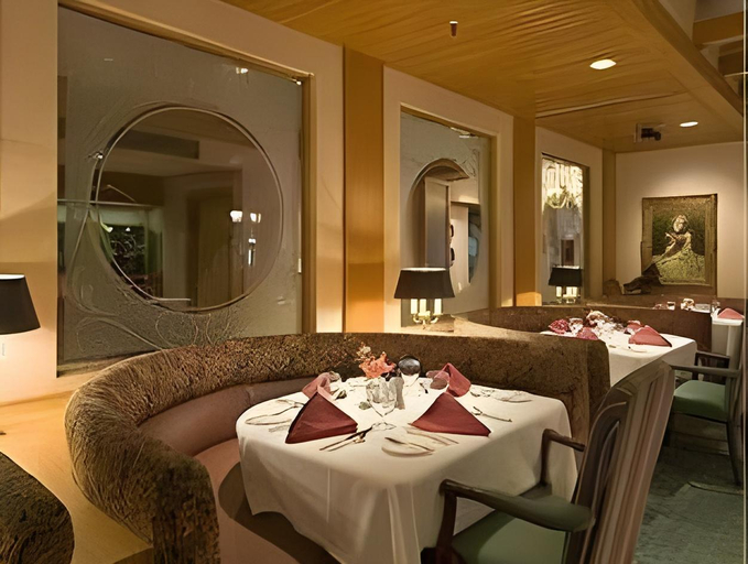 Food & Drinks, Bella Vista Hotel & Suites, Lynchburg