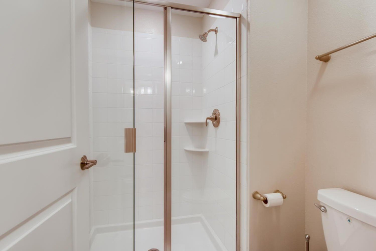 Bathroom 3, 8981 CC 4Bed Private Pool 10 Guests Champions gate, Osceola