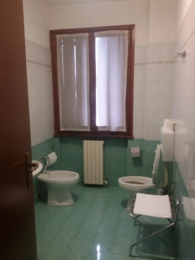Bathroom 5, Hotel Fiera, Pesaro E Urbino