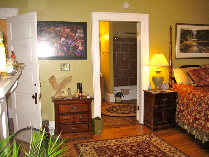 2, Inn Upon Moon River Plantation, Chester