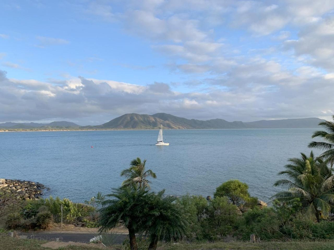 Others 4, Coral Sea Allure - Your Home Away From Home, Cook