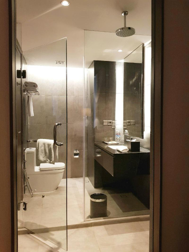 Bathroom 22