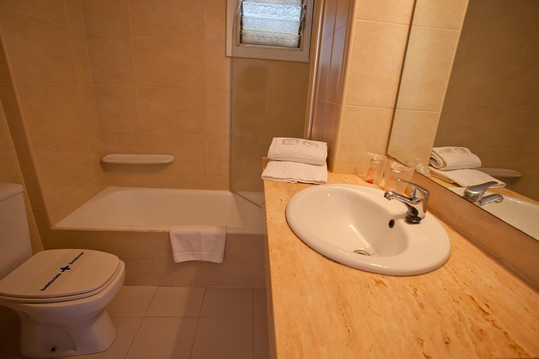Bathroom 4, Playa Dorada, Baleares