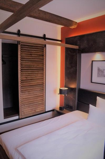 Bedroom 2, Ebracher Hof, Schweinfurt