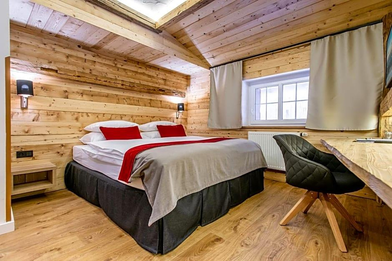 Bedroom 2, Olympie, Trutnov