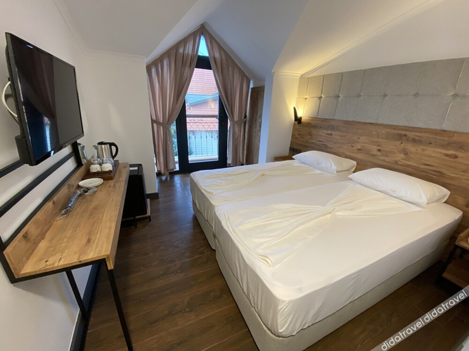 Bedroom 2, Miyas Luxury Hotel, Kemer