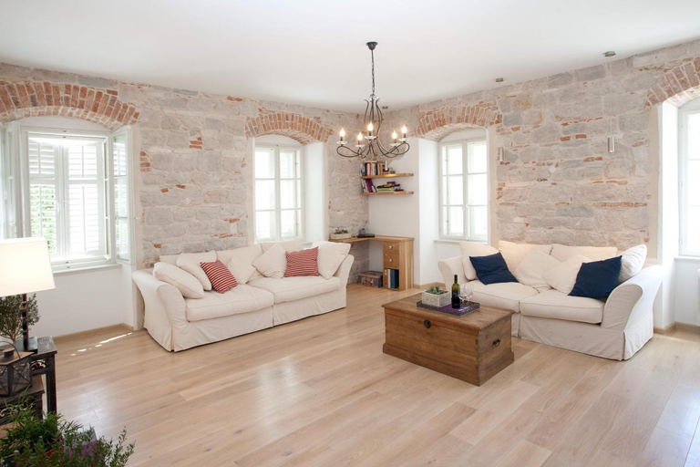 Others 4, Stylish Theatre Apartments, Split