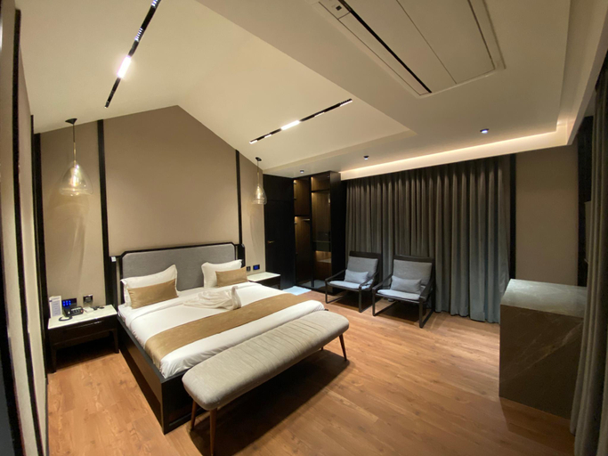 Bedroom 4, Radhe Upavan Resort, Ahmadabad