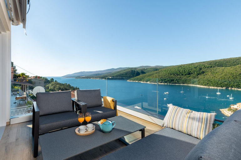 Others 4, D&A Superior Apartman, Labin