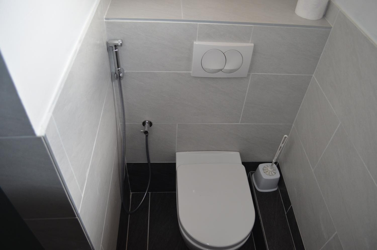Bathroom 4, VILLA HIPODROM ilidza apartments, Istočno Sarajevo