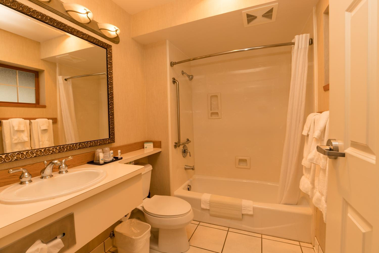 Bathroom 5, Lakeside Lodge And Suites, Chelan