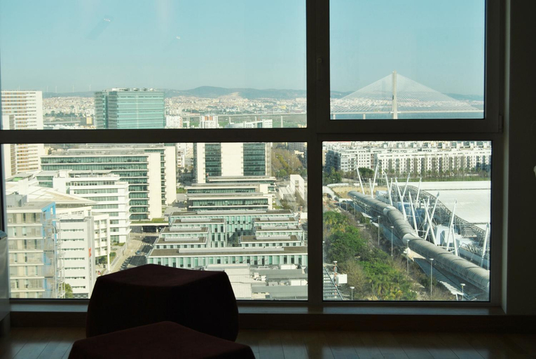 Others 5, Parque Nacoes Prime Apartments, Lisbon