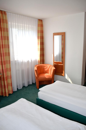 Bedroom 2, Landhotel Sulzbacher Hof, Main-Taunus-Kreis