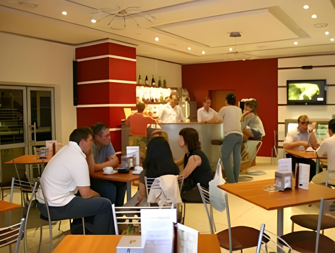 Food & Drinks 3, AMAKS Safar Hotel, Vysokogorskiy rayon