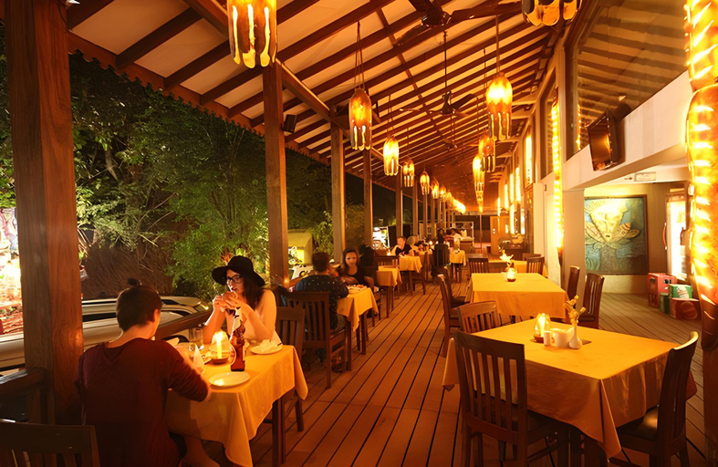 Food & Drinks 5, De Baga Deck Comfots , North Goa