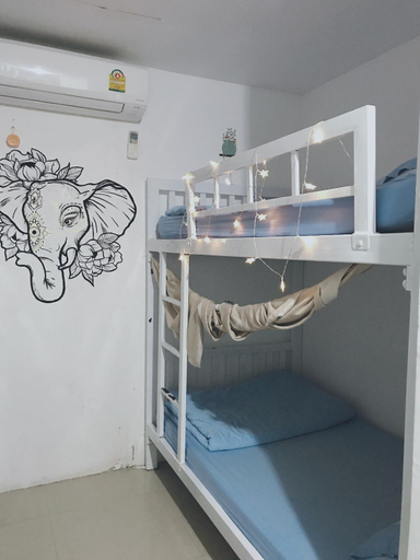 Bedroom 24