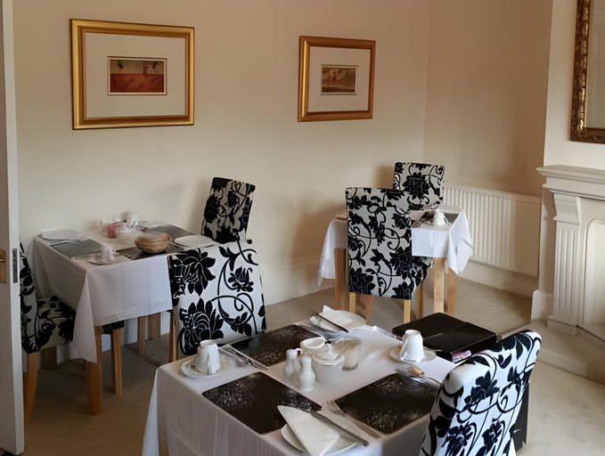 Food & Drinks, Beaufort Lodge, Somerset