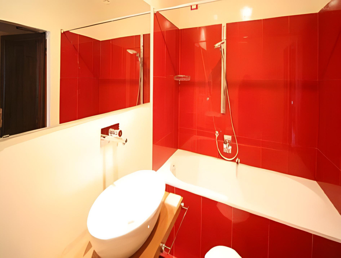 Bathroom 4, Il Chiostro Del Carmine, Siena