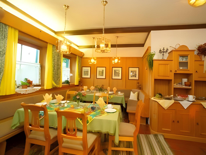 Food & Drinks 3, PEOPLE'S Hotel, Zell am See
