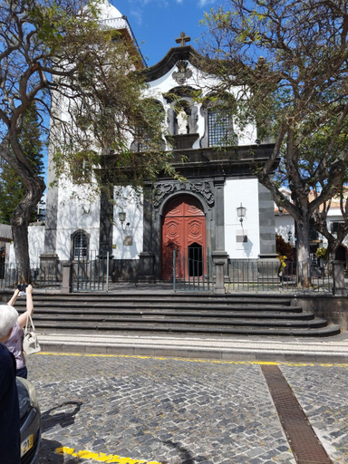 Others 4, Alexia Room, Funchal