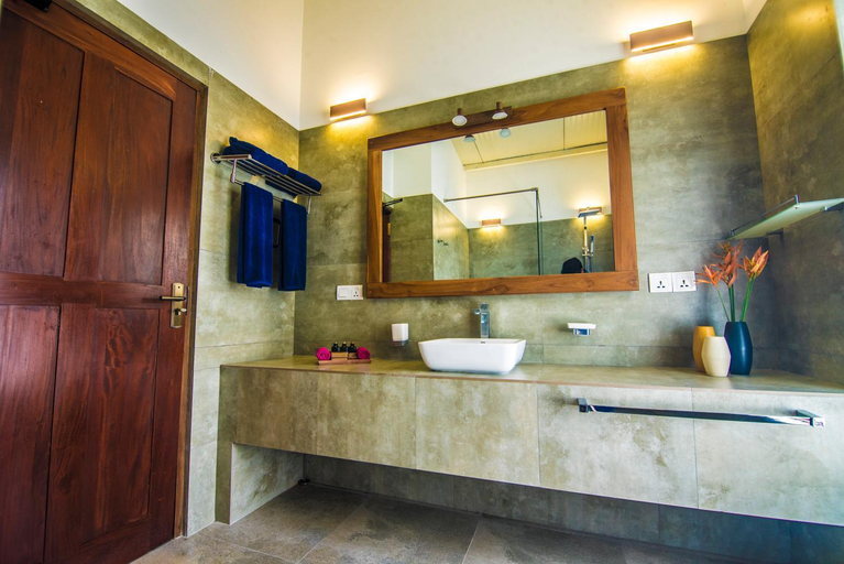 Bathroom 4, Ella Planters Bungalow, Hali-Ela