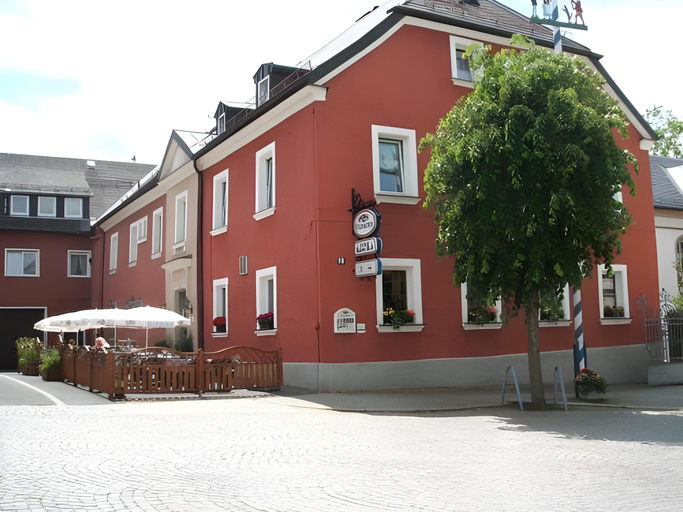 Others, Gasthof Rotes Roß, Hof