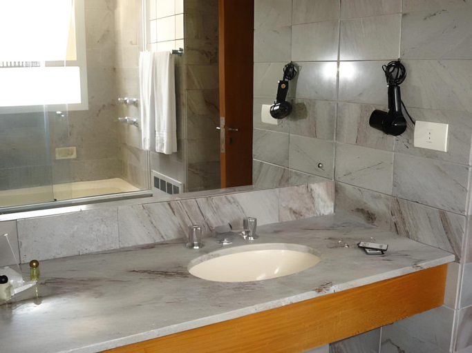Bathroom 4, Duomo Park Hotel, Curitiba