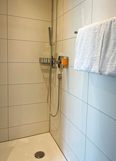 Bathroom 5