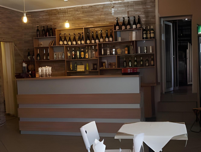 Others 5, Hotel Marasesti, Busteni