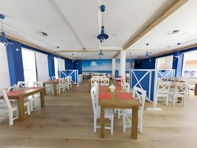 Food & Drinks 4, Papaj Resort - 150 metrow od morza, Puck
