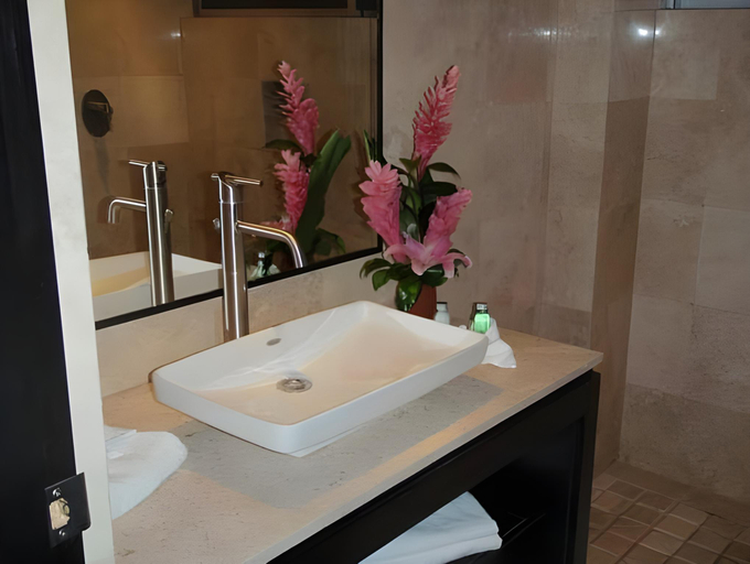 Bathroom 4, Suites Parioli, Mexico City