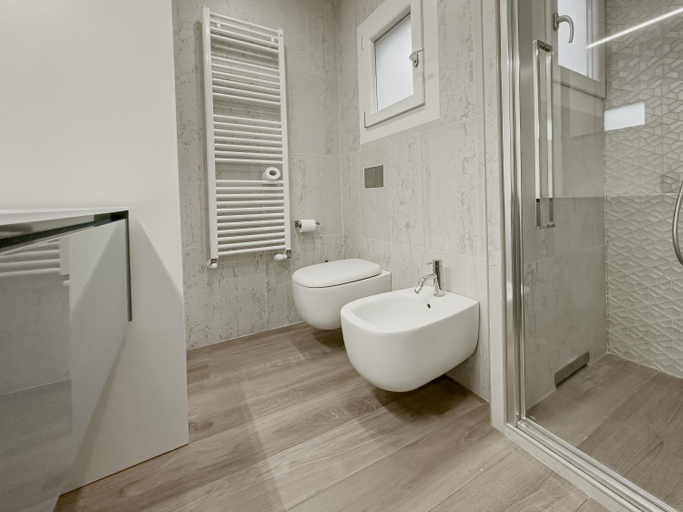 Bathroom 3, Realkasa Canonica Apartment, Bologna
