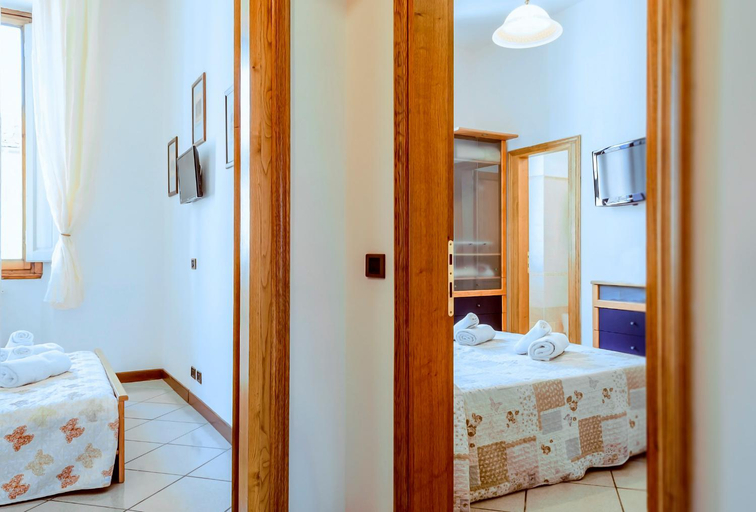Bedroom 2, Fiume & Zannoni Apartments by 360Rentals, Florence