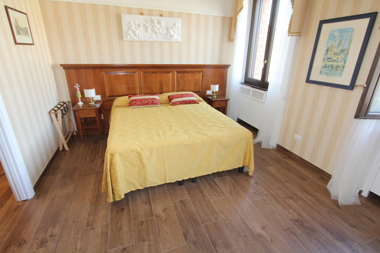 Others 4, Area Sacra Relais, Rome