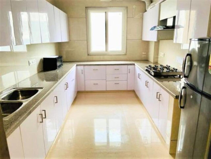 Dining Room 10