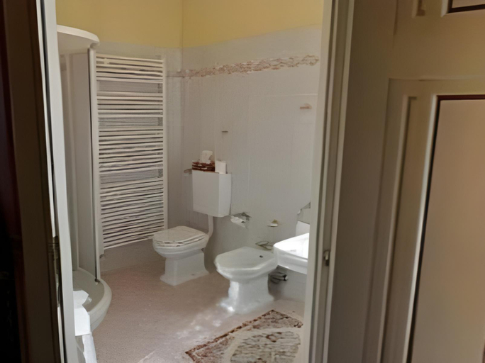Bathroom 3, Castello Di Spessa - Residenze d'epoca, Gorizia