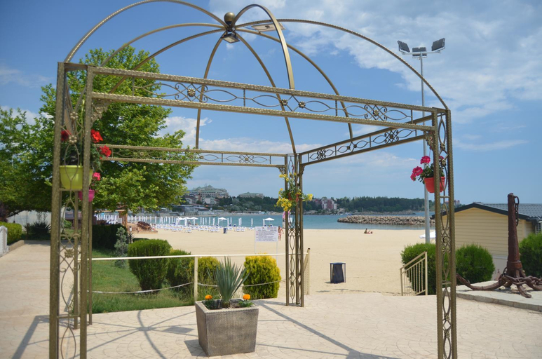 Others 2, Divela 3 Apartments, Nesebar